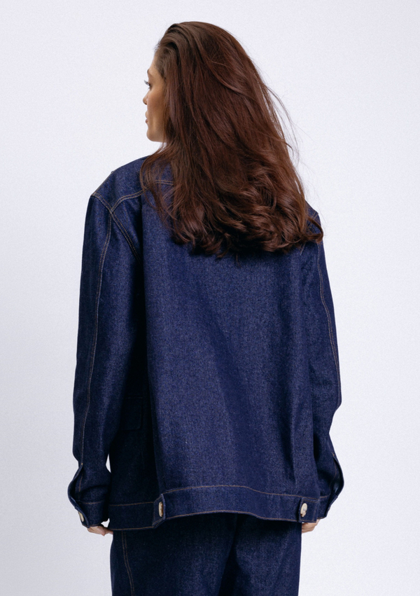 Джинсовая куртка