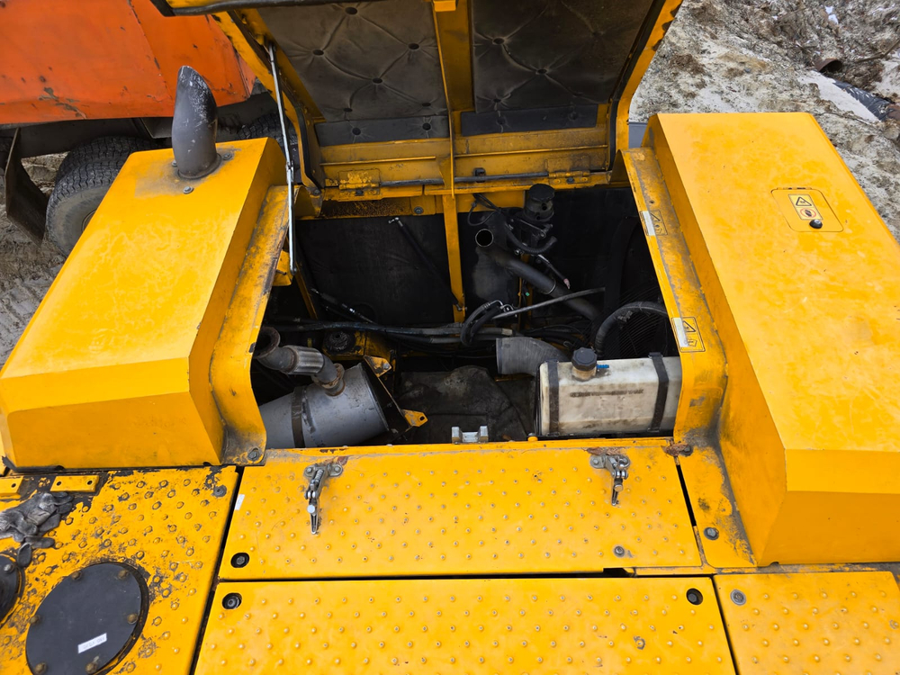 JCB JS 305 Экскаватор JS 305	(Дизельный, 7,2 л, 224 л.с., АТ)