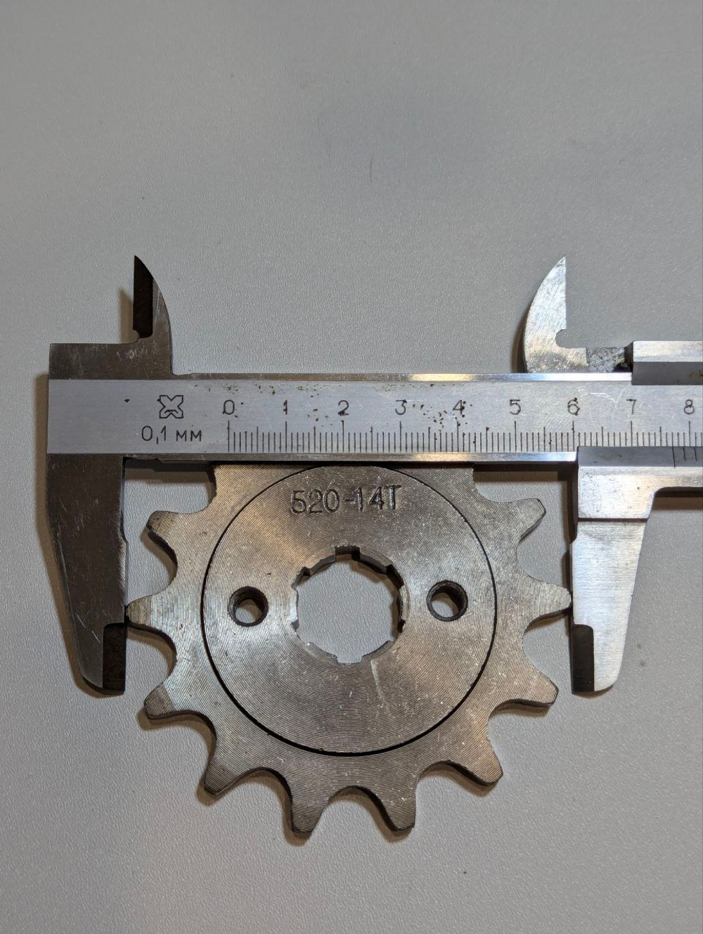 Звезда ведущая пердняя для мотоцикла, эндуро, квадроцикла (520-14Т) 20мм сталь