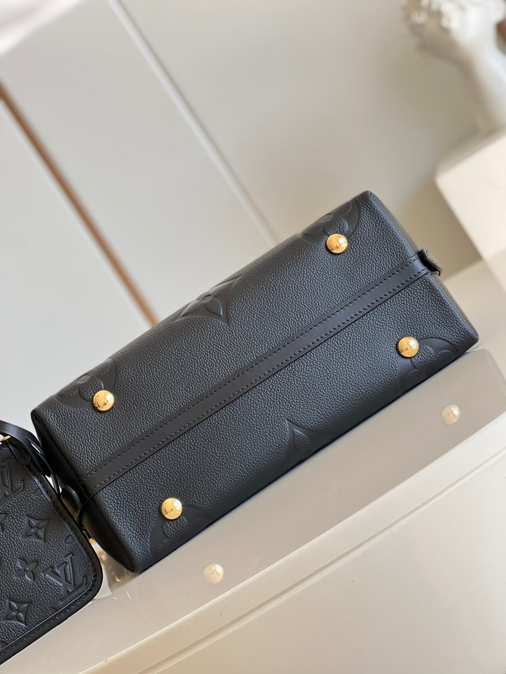 Louis Vuitton CarryAll PM
