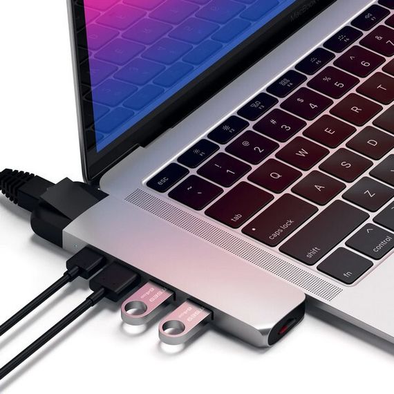 Адаптер Satechi Aluminum Type-C Pro Hub Adapter With Ethernet для MacBook Pro (USB-C) серебряный (ST-TCPHES)