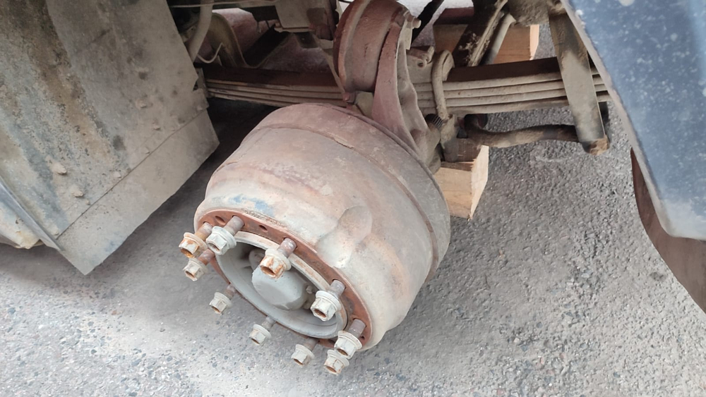 МАЗ 6501* 6x4 Самосвал 650128-8520-000 (Дизельный, 11,6 л, 423 л.с., МТ)
