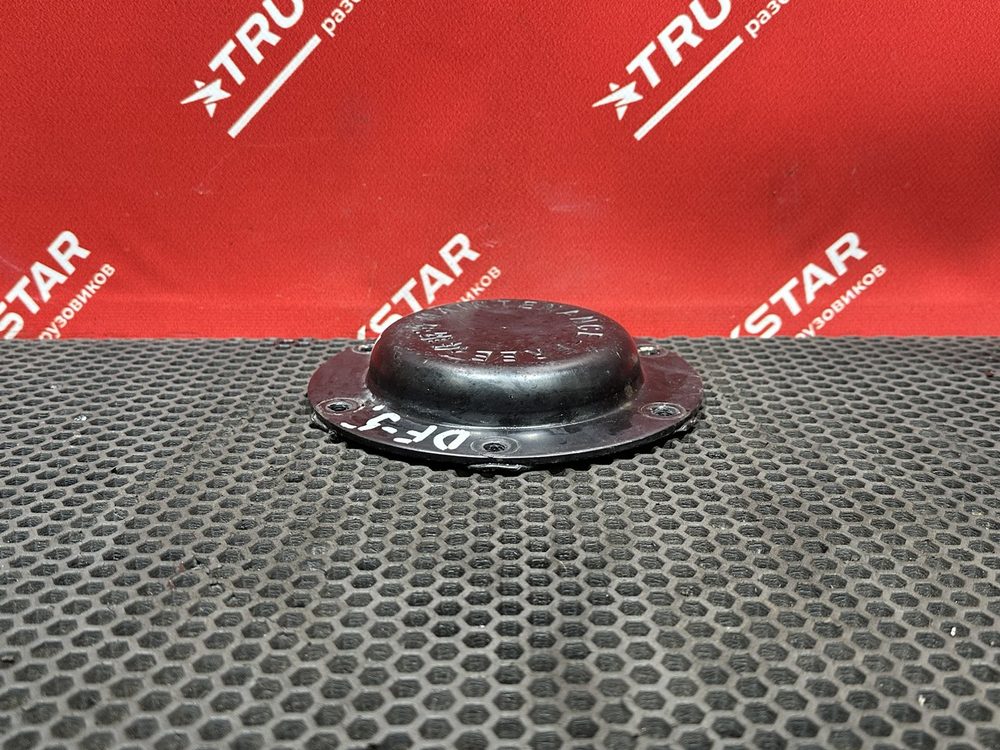 Крышка ступицы передней