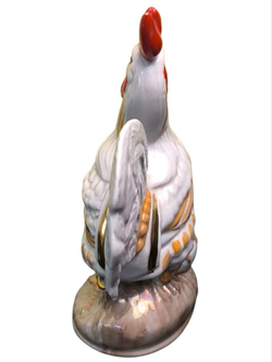 Фарфоровая статуэтка "Петух с Яйцом "Дулево.