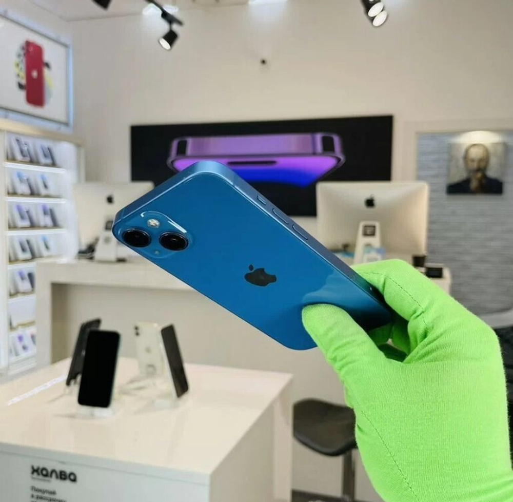 iPhone 13, 256 ГБ б/у