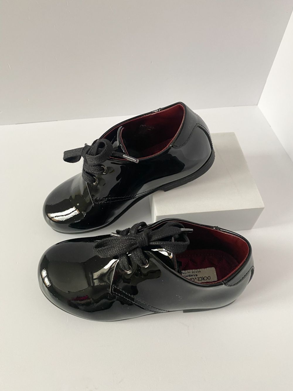 Лаковые туфли Dolce&Gabbana, 24