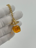 Кулон в виде парфюма Boudoir Vivienne Westwood