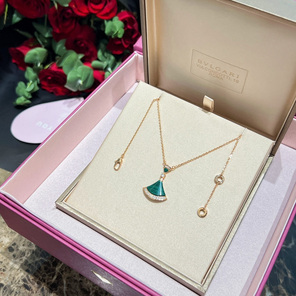 Bvlgari Divas' Dream Necklace