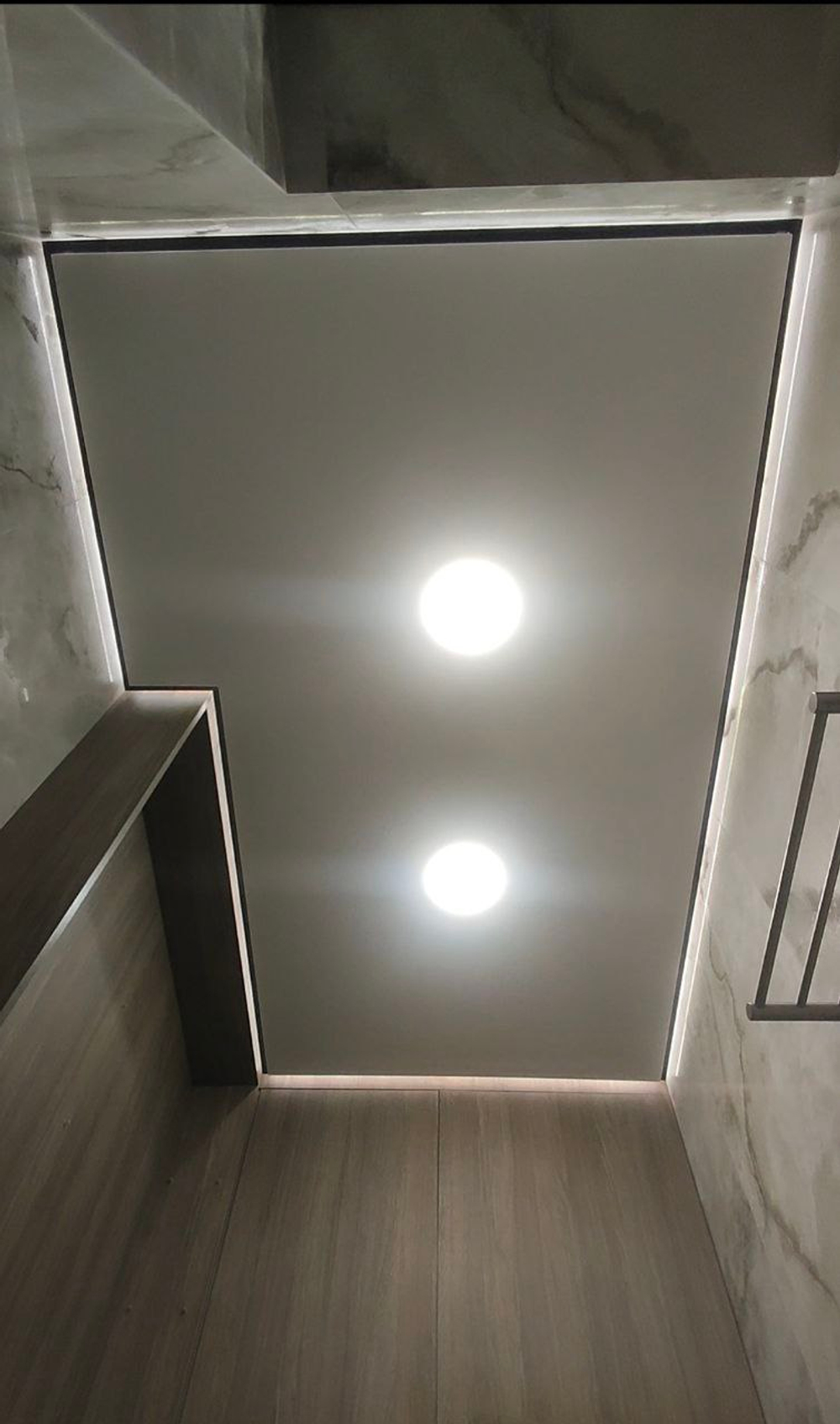 профиль с подсветкой