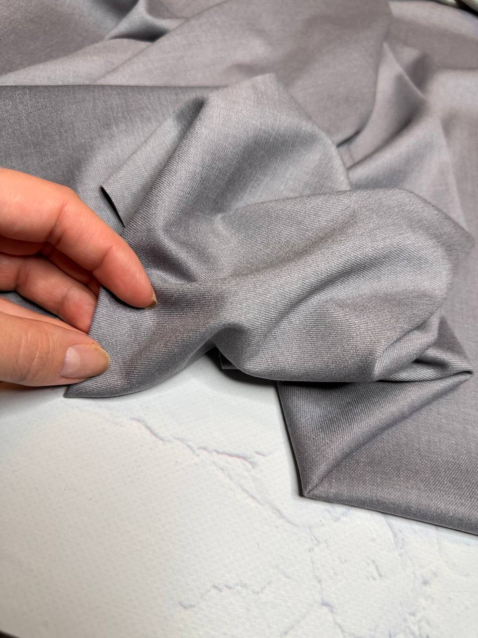 Костюмно-плательная смесовая однотонная поливискоза (64%полиэстер/33%вискоза/3%эластан, Платина, 150, 285 гр/м2)