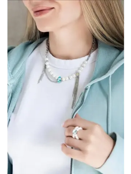 Колье из жемчуга с кристаллами