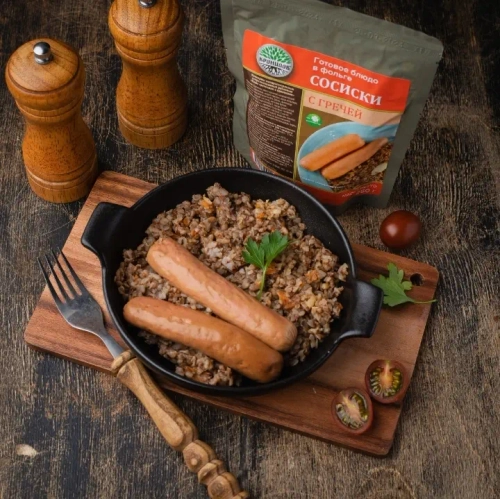 Сосиски с гречневой кашей Кронидов