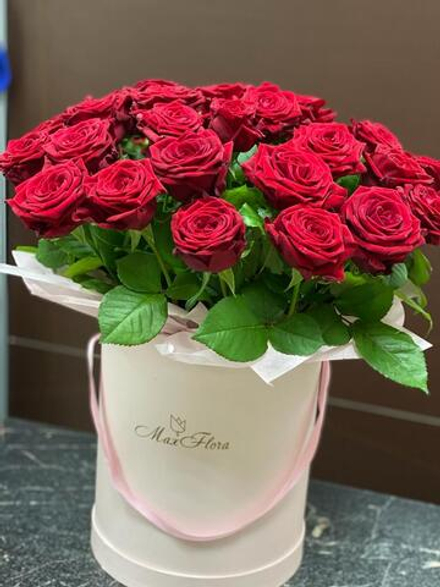 Розы в коробке ШК-378