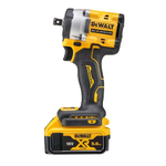 Аккумуляторный гайковерт DeWalt DCF921P2T-GB ударный