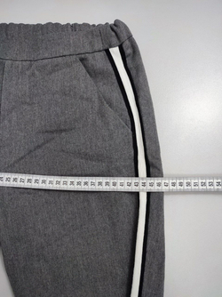 Брюки серые с лампасами 40 размер