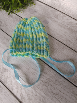 Шапка для малыша трёхцветная