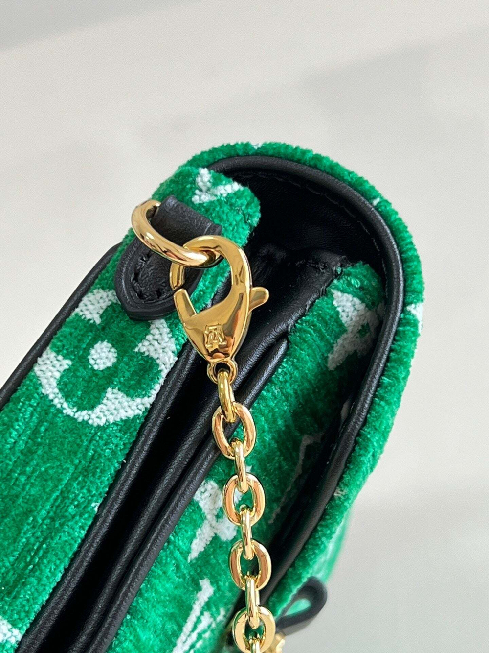 Louis Vuitton Micro Metis