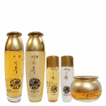 Набор для ухода за лицом Bergamo Luxury Yezihu Gold Skin Care 3 Set с золотом и экстрактом женьшеня (тонер, эмульсия, крем)