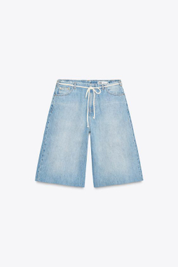 ZARА ДЖИНСОВЫЕ ШОРТЫ-БЕРМУДЫ С НИЗКОЙ ПОСАДКОЙ — ZW COLLECTION, СИНИЙ