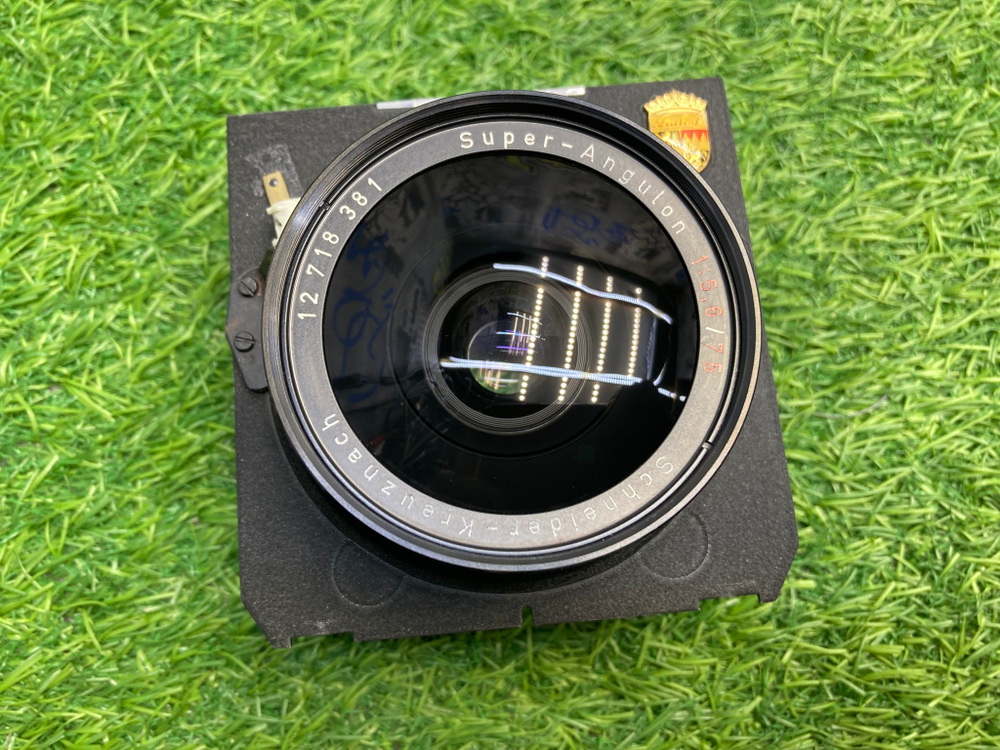 Schneider-Kreuznach Super-Angulon 5.6/75 Technika