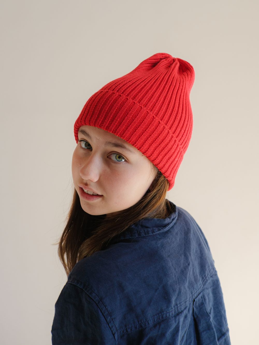Шапка вязаная-резинка весенняя/осенняя КЭП(Красный)
