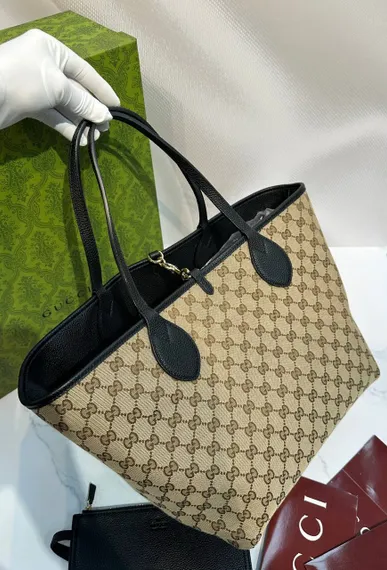 Сумка-тоут двухсторонняя Gucci Totissima