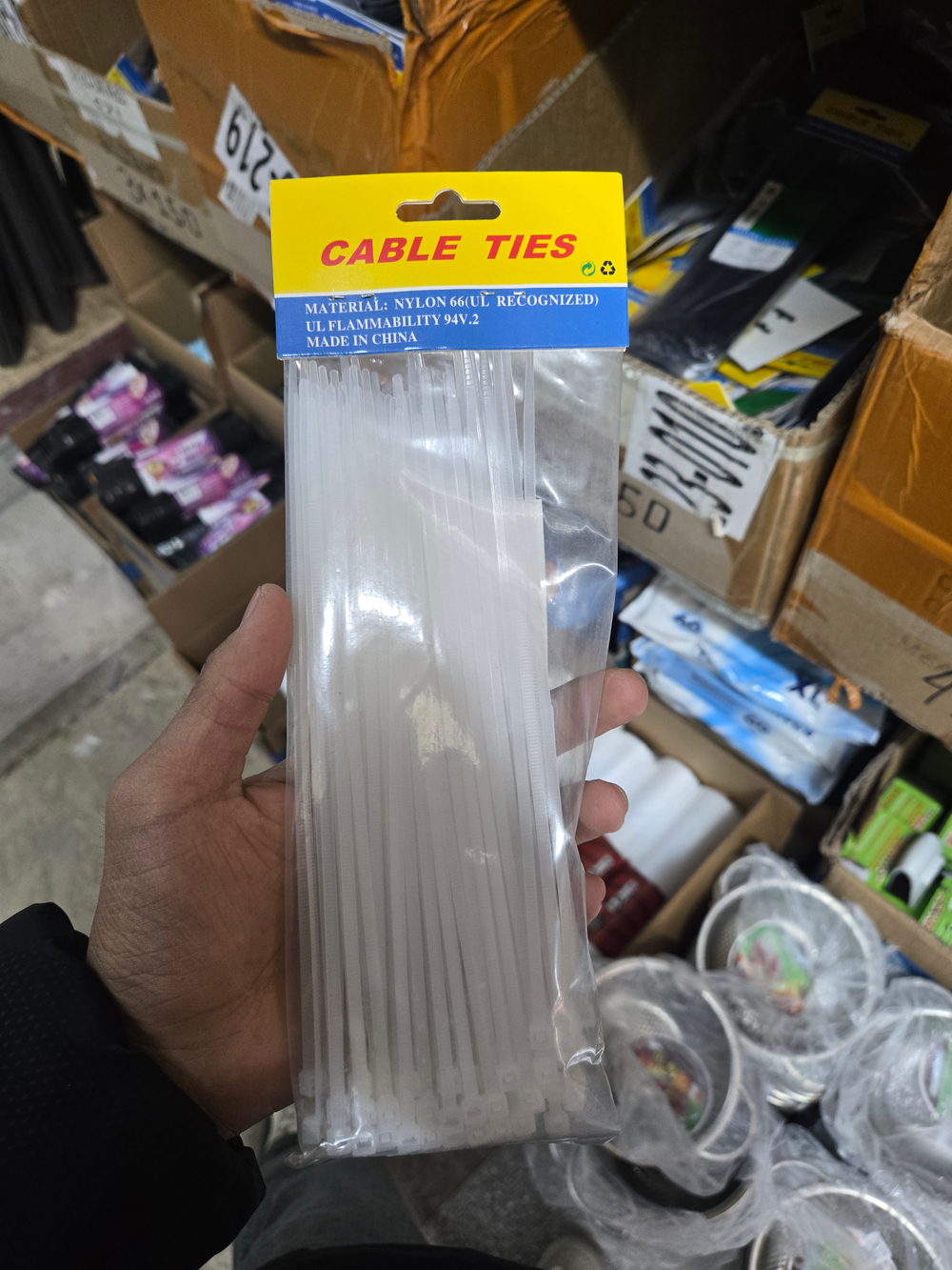 Стяжка нейлоновая 7,6*400 белая