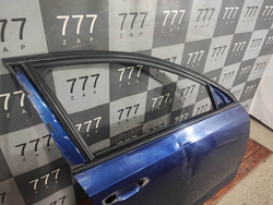 Дверь передняя правая Skoda Octavia 3 (A7) 13-20 Б/У Оригинал 5E0831052B