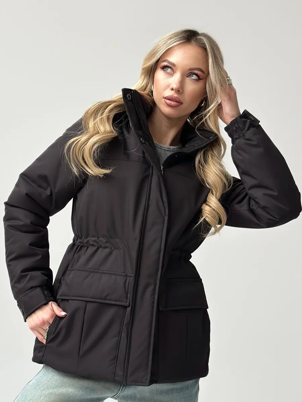 Куртка демисезонная с капюшоном