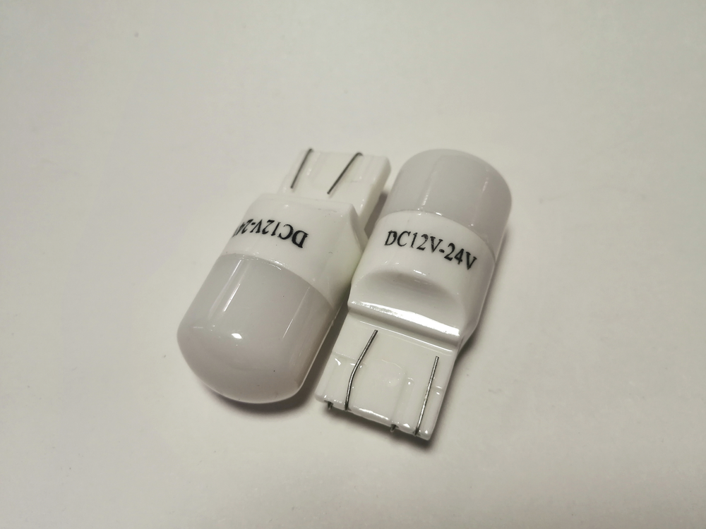 Светодиодная лампа W21/5W, белый, два контакта, 12-24V, (за 1 шт.)