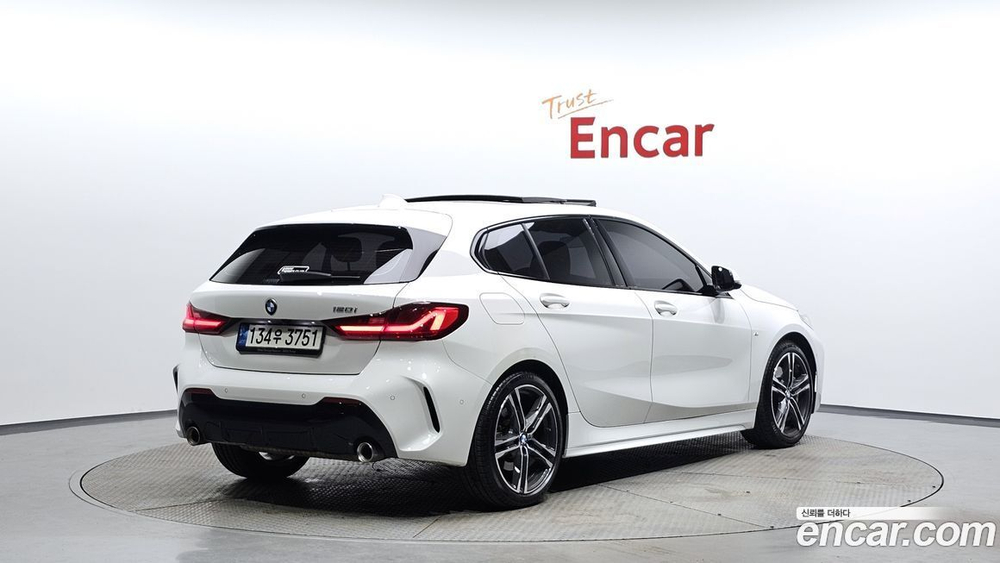 BMW 1 Series (F40) 120i M Sports (11.2021)