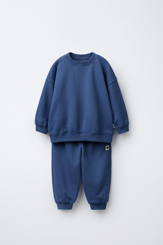 ZARA КОМПЛЕКТ ИЗ ТОЛСТОВКИ И БРЮК-ДЖОГГЕРОВ С ЭТИКЕТКОЙ, ЯРКО-СИНИЙ