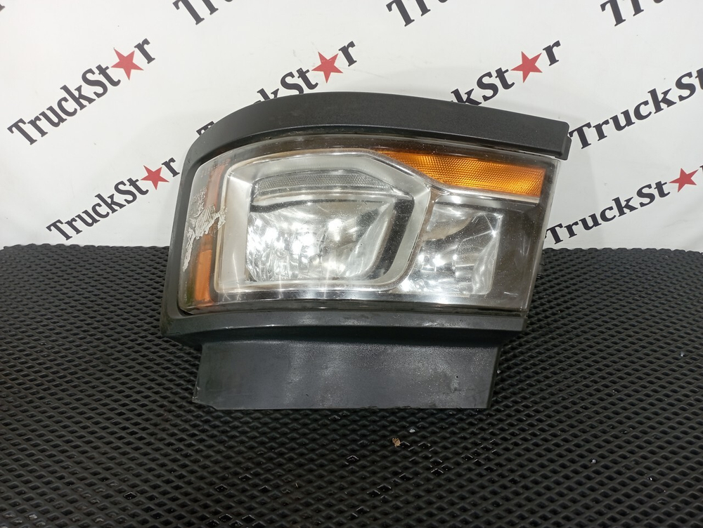 Фара левая 2020г.