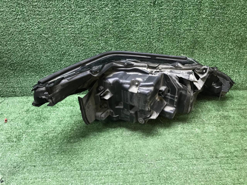 Битая Фара левая Lexus LX 3 15-23 LED Black Vision