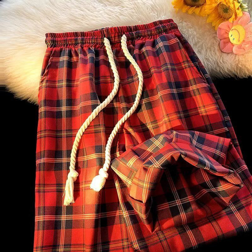 Женские брюки в клетку