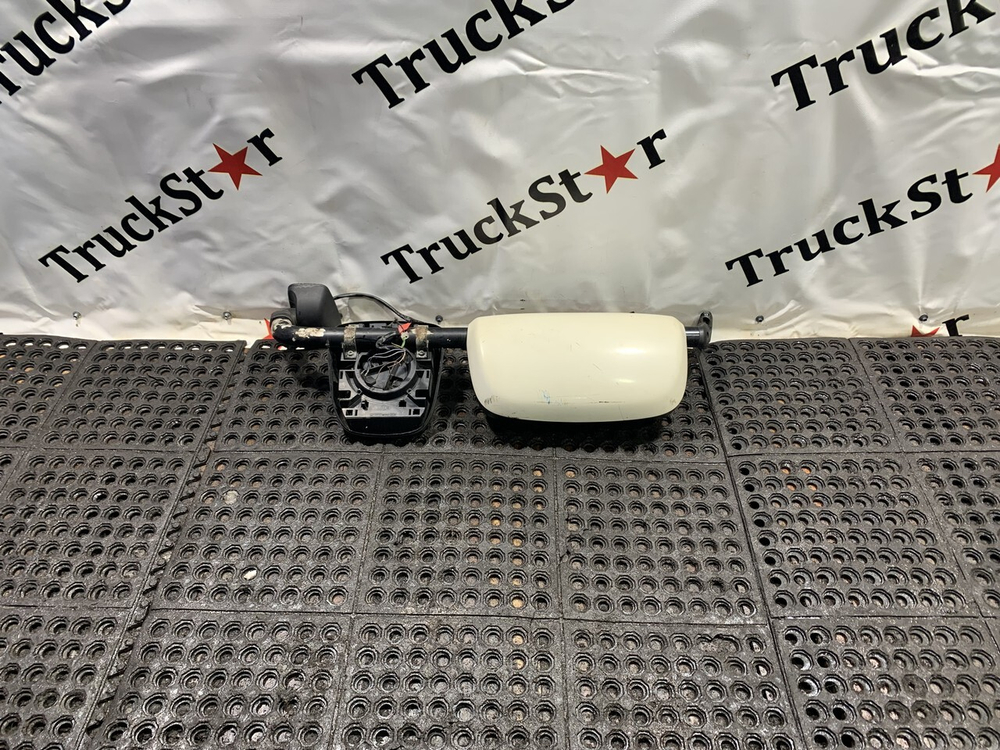 Зеркало заднего вида боковое левое