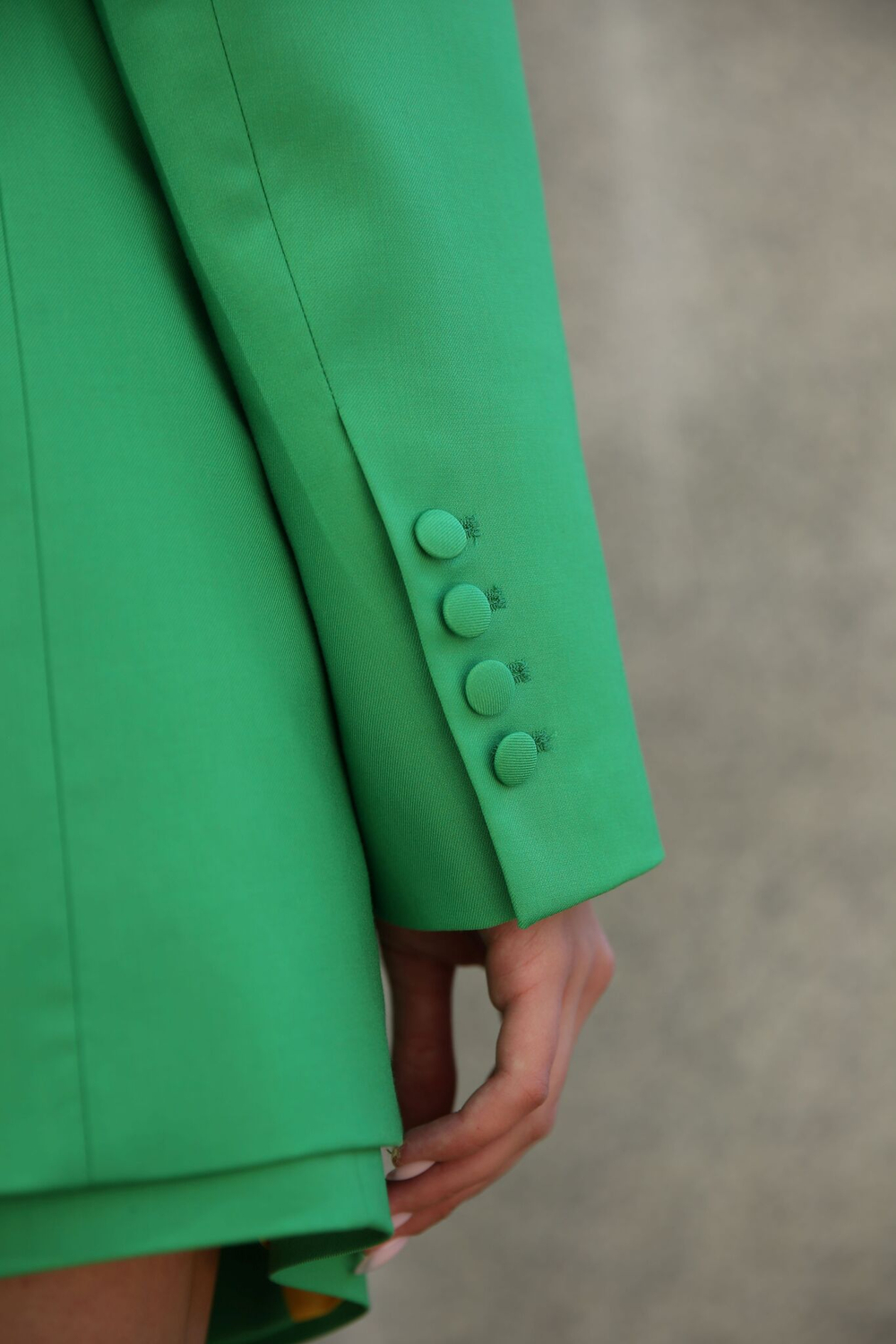 Жакет двубортный