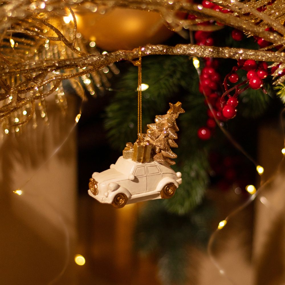 ЕЛОЧНОЕ УКРАШЕНИЕ "МАШИНА С ЕЛКОЙ" 7Х3,5Х6,5 СМ