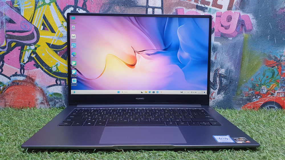 Ноутбук HUAWEI Ryzen 5/8Gb/FHD