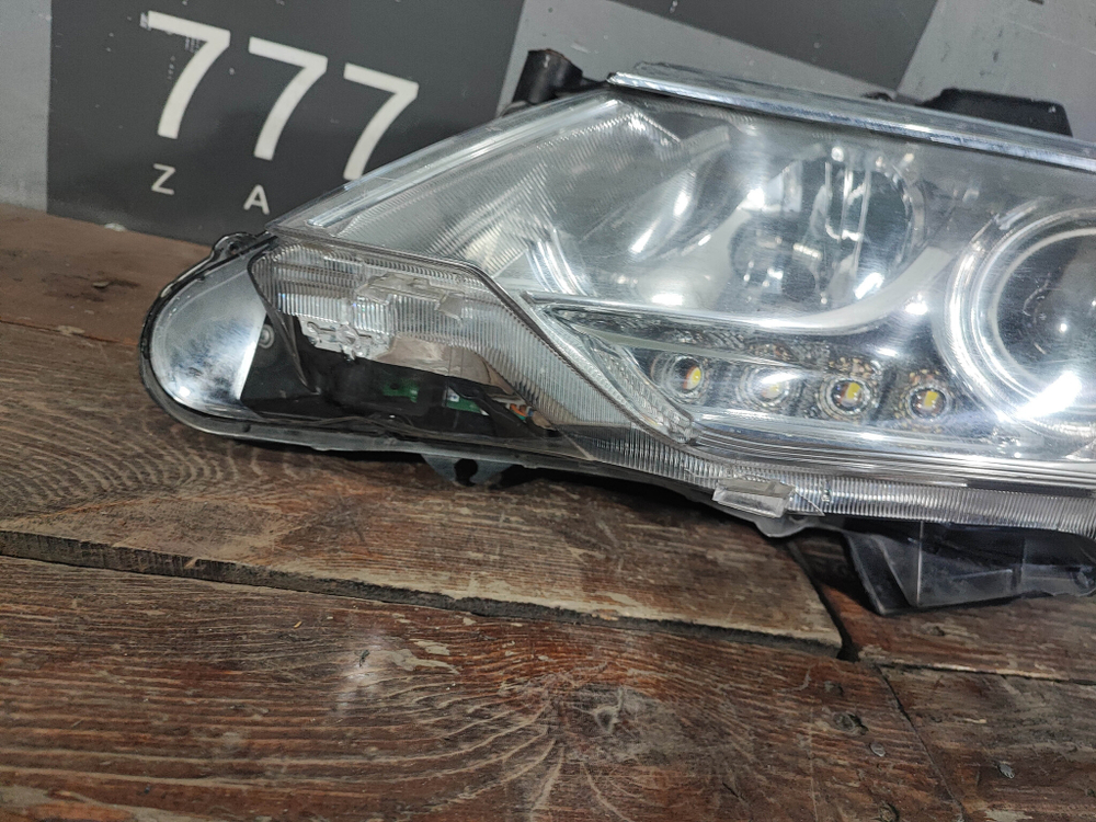 Фара левая ксенон Toyota Camry (XV55) 14-17 Аналог 8118533891