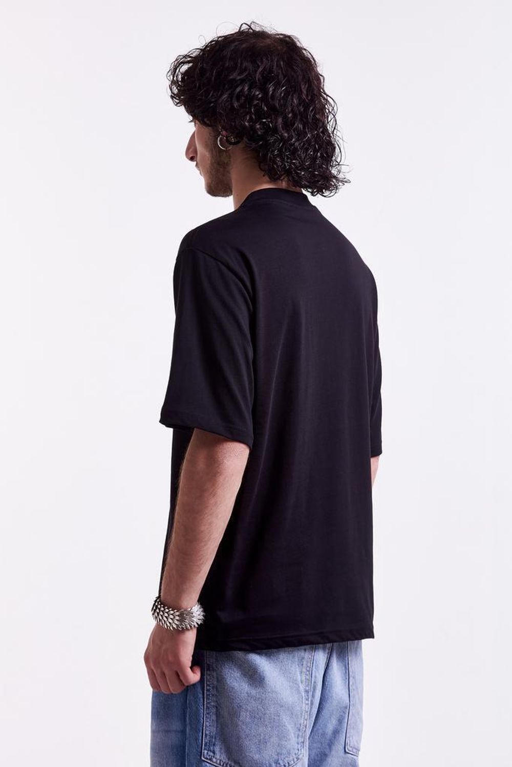 Футболка Гербарий Колокольчик черная