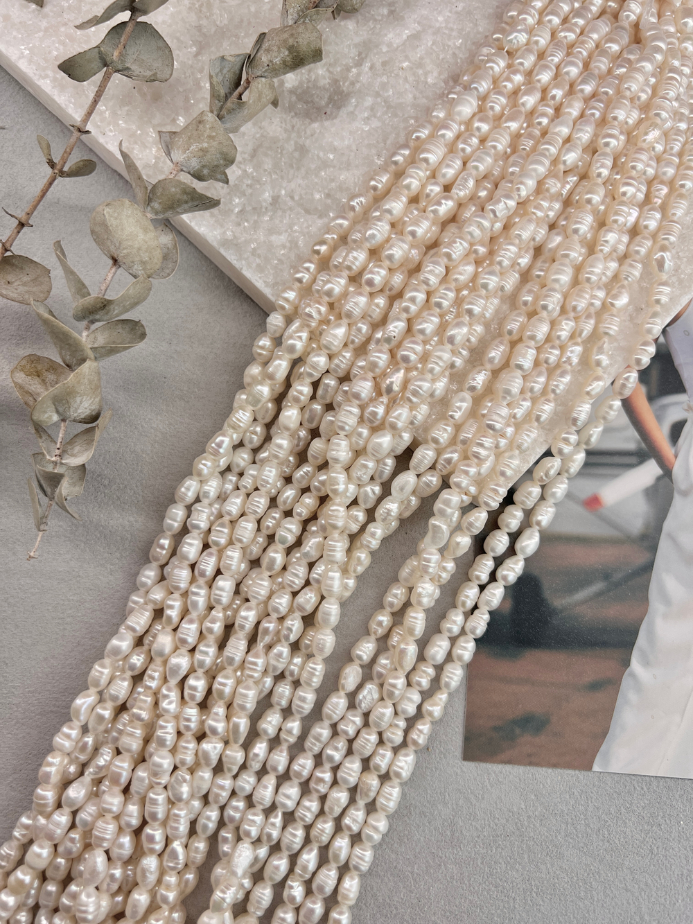 Натуральный жемчуг рис, кремовый, 5-6 мм, нить 34 см