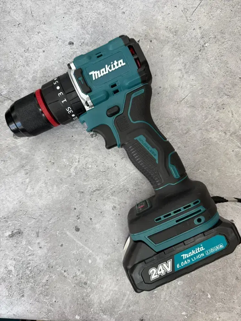 Makita DDF021CD201 УСИЛЕННЫЙ шуруповёрт ударный бесщёточный в противоударном кейсе, 2 АКБ, 24V, 6.0 Ач