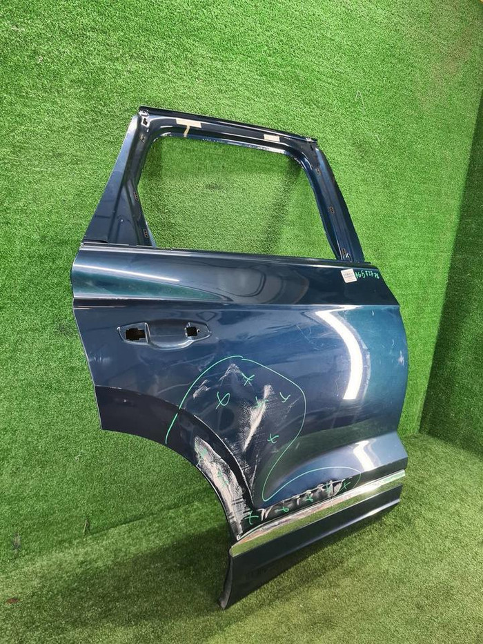Дверь задняя правая VW Touareg 3 (2018-н.в.)