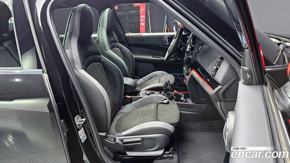 Mini Cooper S Countryman JCW 라이트 (05.2021)