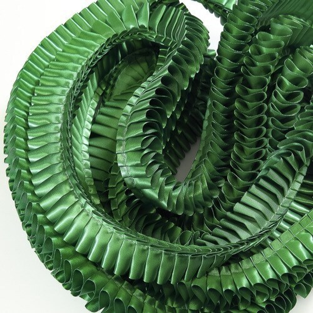 Лента плиссированная для наградных розеток. Цвет ПАПОРОТНИК. Код цвета 51А.