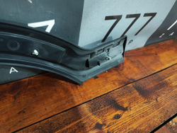 Накладка крыла переднего правого Opel Zafira A Новая Оригинал 90597592