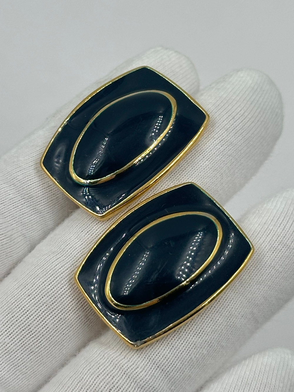 Серьги с тёмно-синей эмалью Monet