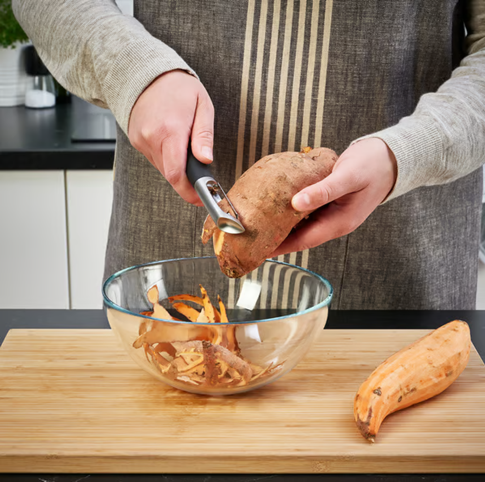 IKEA 365+ VARDEFULL — Овощечистка для картофеля, черная (301.751.40)