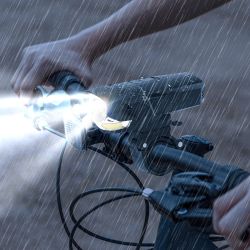 Велосипедный фонарь светодиодный ЭРА VA-901 аккумуляторный передний usb черный | Велосипедные  фонари